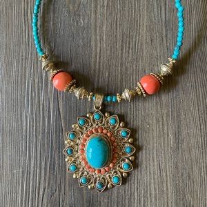 Necklace turquoise color